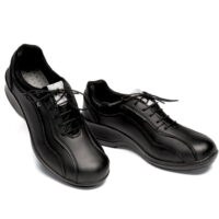 scarpa-da-donna-con lacci-nera
